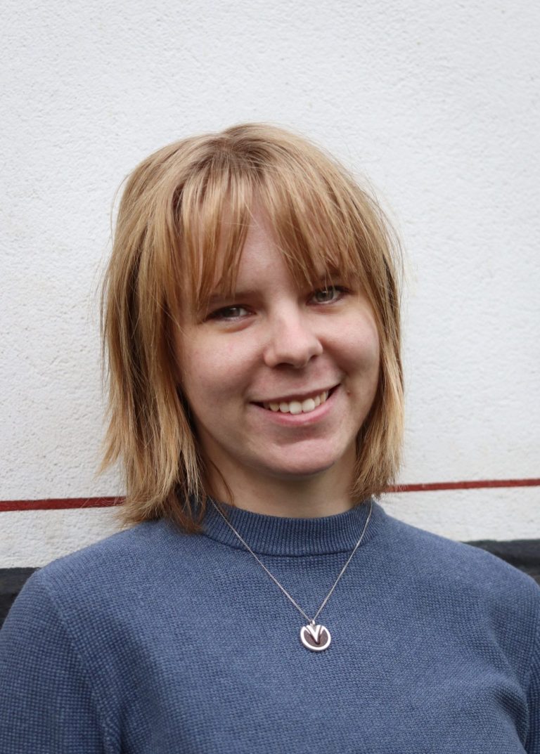 Carina Warnstädt Autorin Pferdetrainerin Coach Pferdetraining Coaching Homberg Schwalm-Eder-Kreis Nordhessen